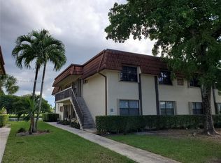 469 NW 100th Pl #204, Hollywood, FL 33024