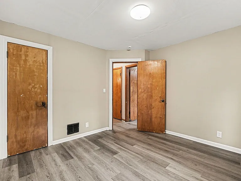 937 Grand Ave — Photo 12