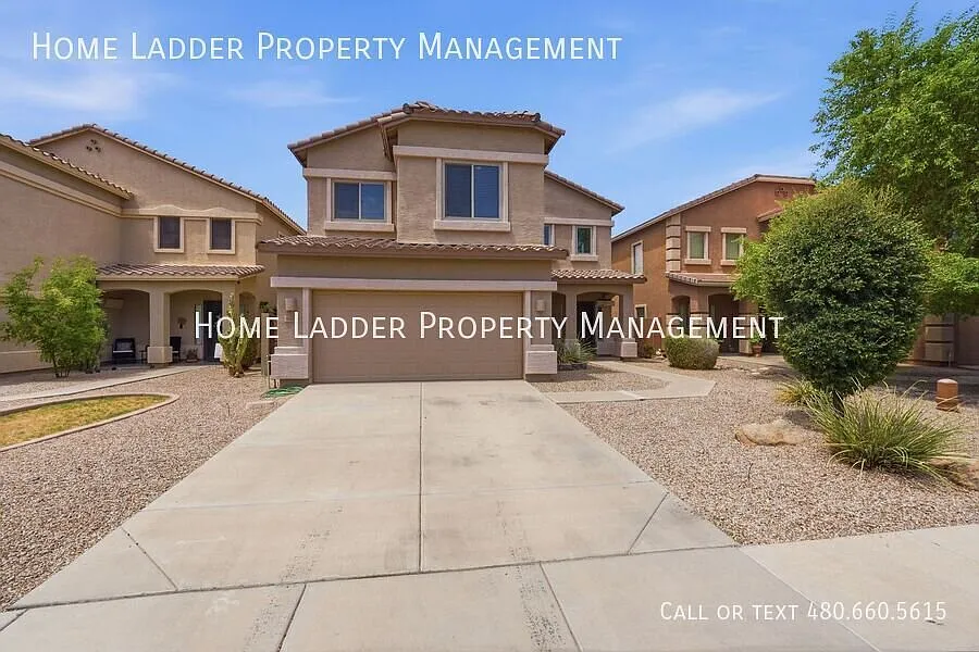 $500 Move In Special! Modern 3-Bedroom Home with Loft, 2-Car Garage & Community Pool — Photo 3