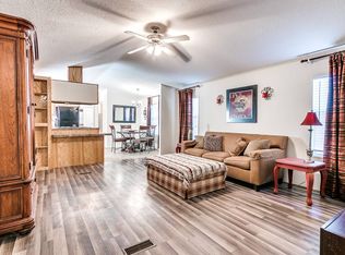 10924 Shady Oaks Ln, Guthrie, OK 73044