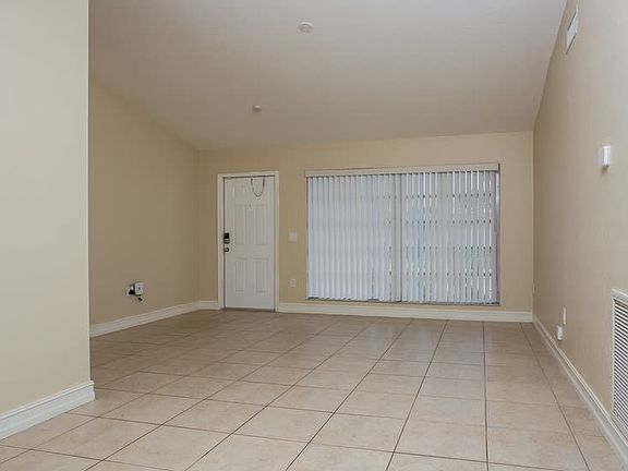 3rd image of 11861 NW 33rd St
