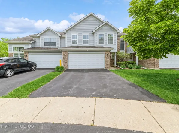 104 Cambrian Ct, Roselle, IL 60172