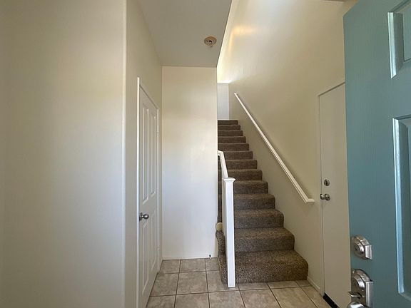 3rd image of 2393 N Ventura Ave