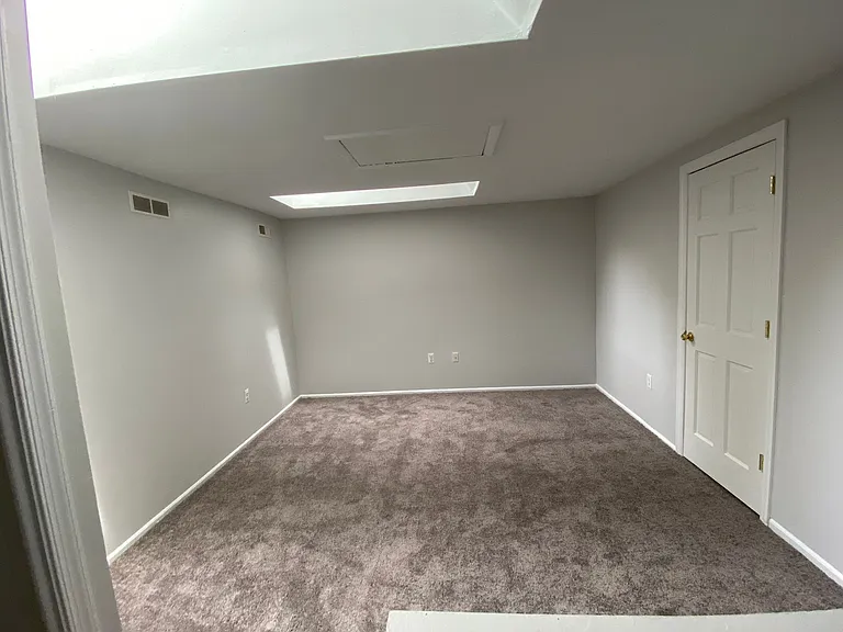 104 Teaberry Ct — Photo 10