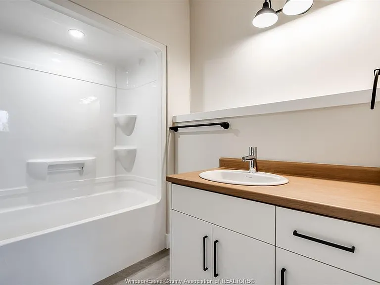 21293 Harbour Rd #2 — Photo 14