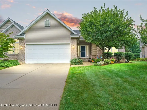 5162 Sapphire Cir, East Lansing, MI 48823