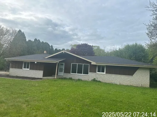 N94W20489 Schlei ROAD, Menomonee Falls, WI 53051