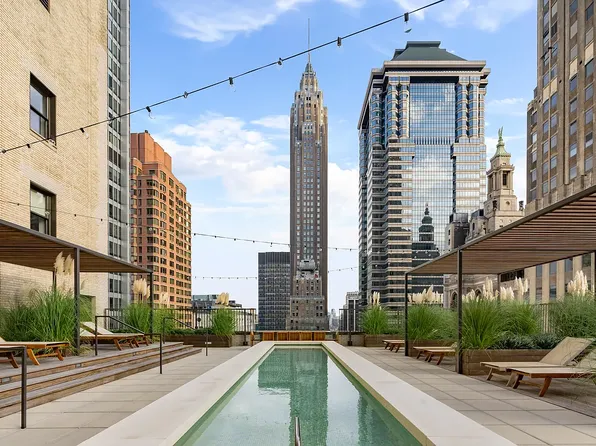 20 Pine Street image 11 of 14