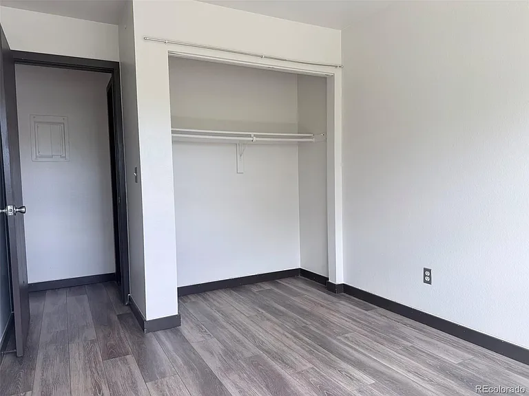 2024 Goss St #8 — Photo 15