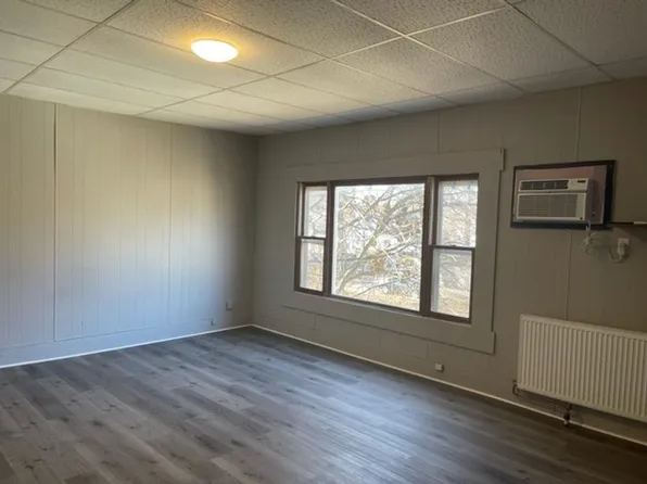 403 W Columbia Ave, 403 W Columbia Ave APT 4, Champaign, IL 61820