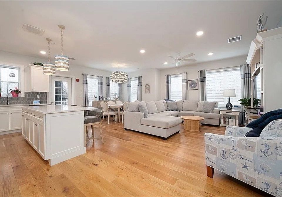 1st image of 50 Coppersmith Way #302