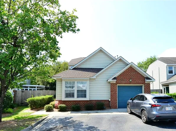 1216 Club Point Rd, Chesapeake, VA 23322