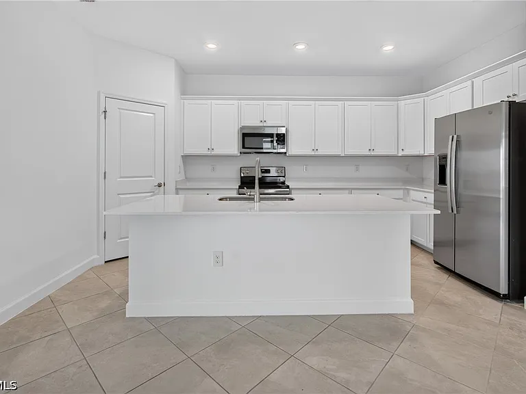 9156 Leatherwood Loop — Photo 14