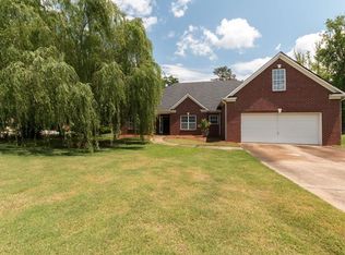 100 Wentworth Dr, Oxford, GA 30054