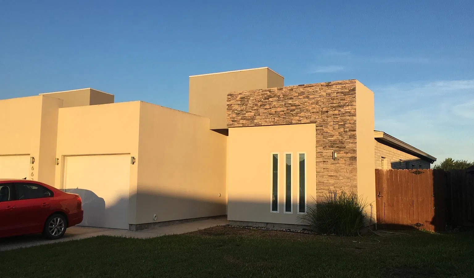 3 bed, 1600 sqft, $1,550 — Photo 3