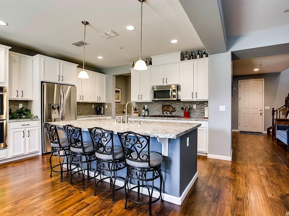 1st image of 2130 Aiken Way