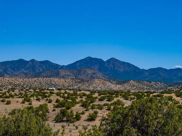 88 Morning Sun Rd, Cerrillos, NM 87010