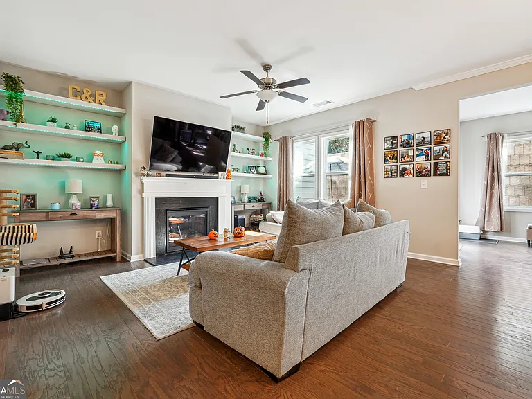 1616 Lansing Bluff Walk — Photo 11