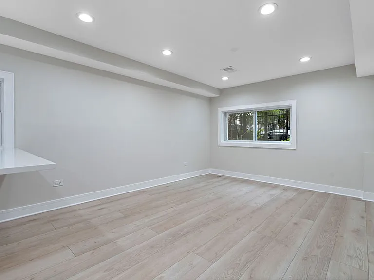1624 N Bell Ave #G — Photo 5