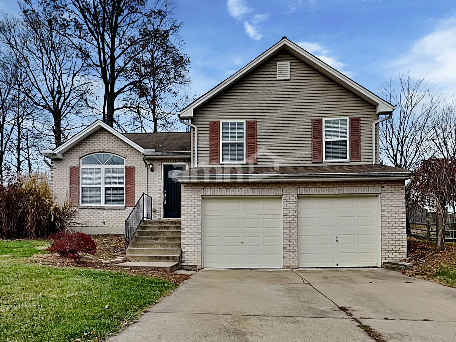 3 bed, 2.0 bath, 1568 sqft, $2,220 — Photo 1
