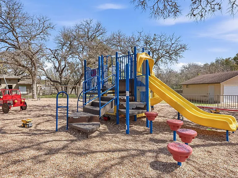 3950 Travis Country Cir — Photo 20