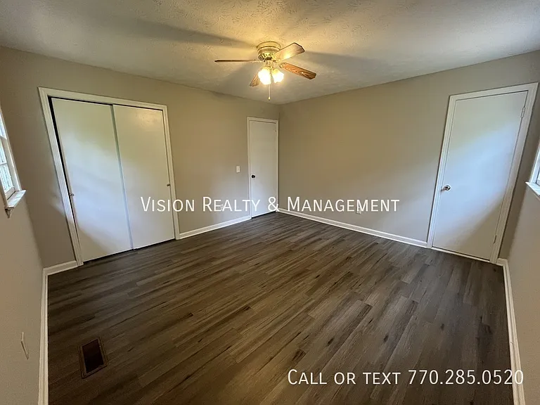 153 Carroll Cir — Photo 29