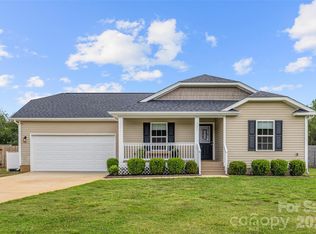 213 Planters Row Rd, Iron Station, NC 28080