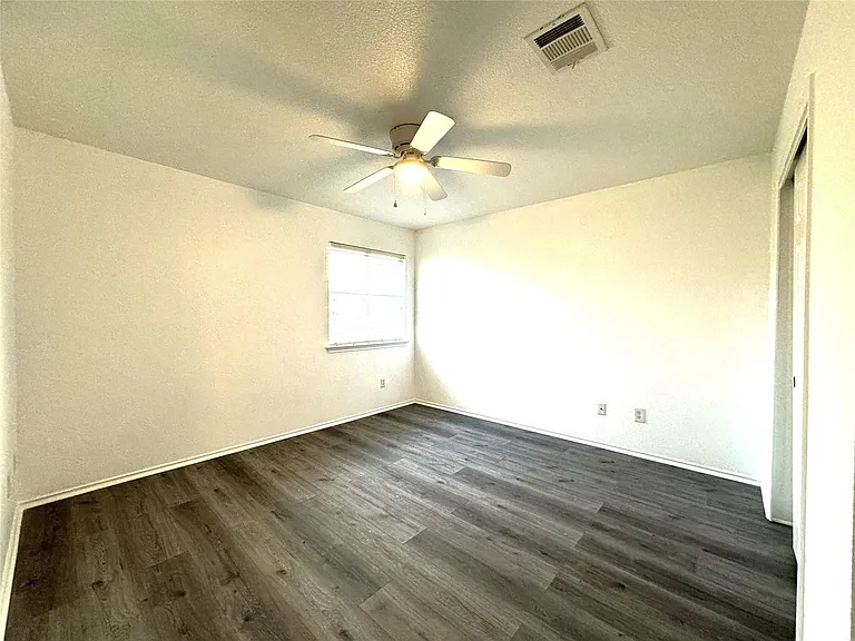 115 Killian Loop — Photo 12