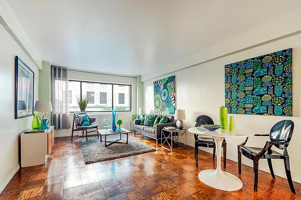 Sold by Compass | media 2