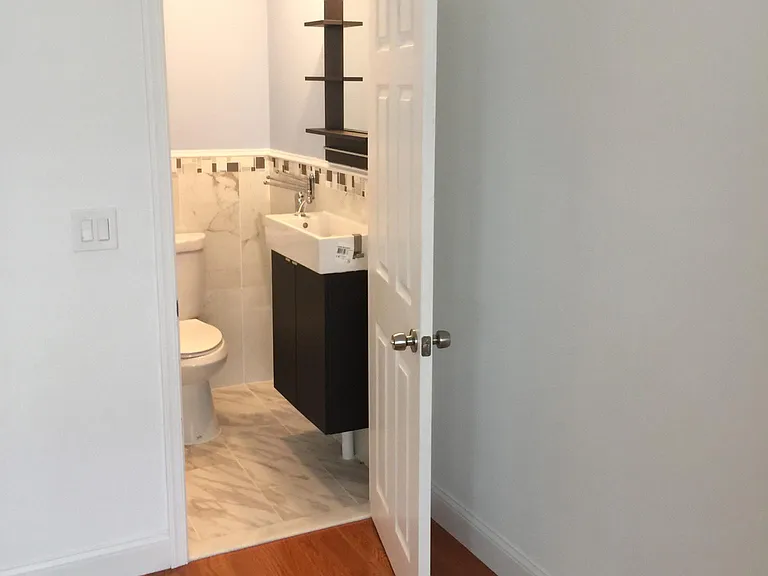 1423 N 18th St #3 — Photo 5