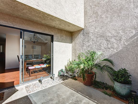 4th image of 1455 W Cerritos Ave Unit 31