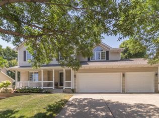 14416 Maple Dr, Urbandale, IA 50323