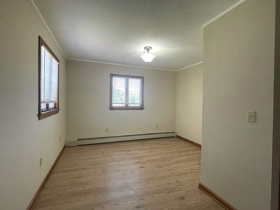 5th image of 33 Belmont St Floor 2