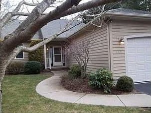 1st image of 149 Pine Glen Dr