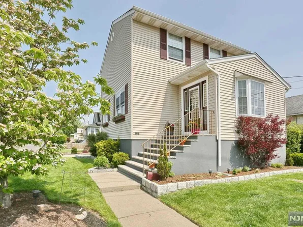 168 Mehrhof Rd, Little Ferry, NJ 07643