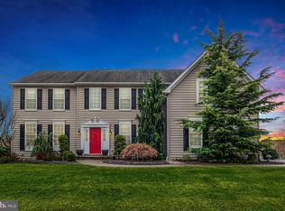 27 Wellesley Ln, Downingtown, PA 19335