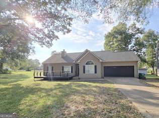 323 Mulberry St, Nicholson, GA 30565