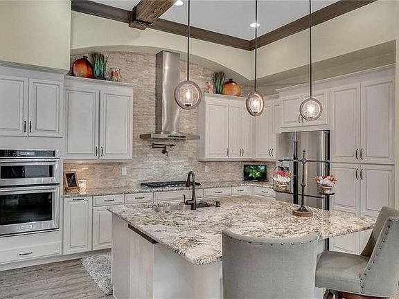 4th image of 8209 Via Vittoria Way