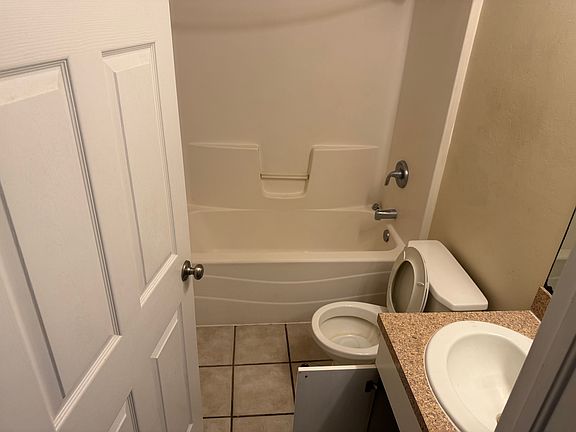 2nd image of 1129 Graystone Ave