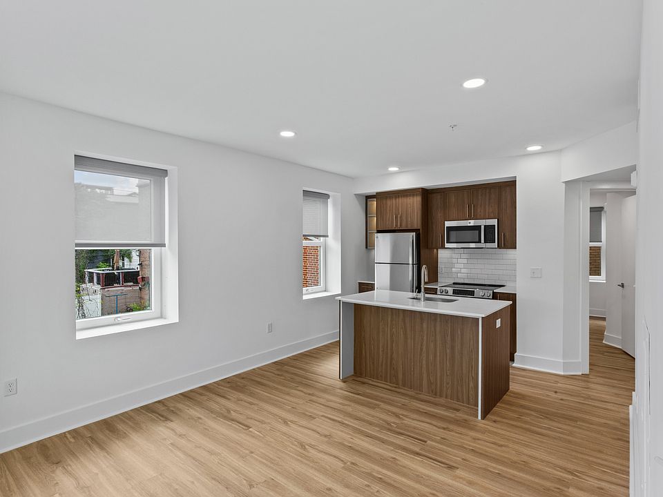 1st image of 1100 F St NE #4