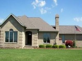 15615 Meranda Rd, Anna, OH 45302