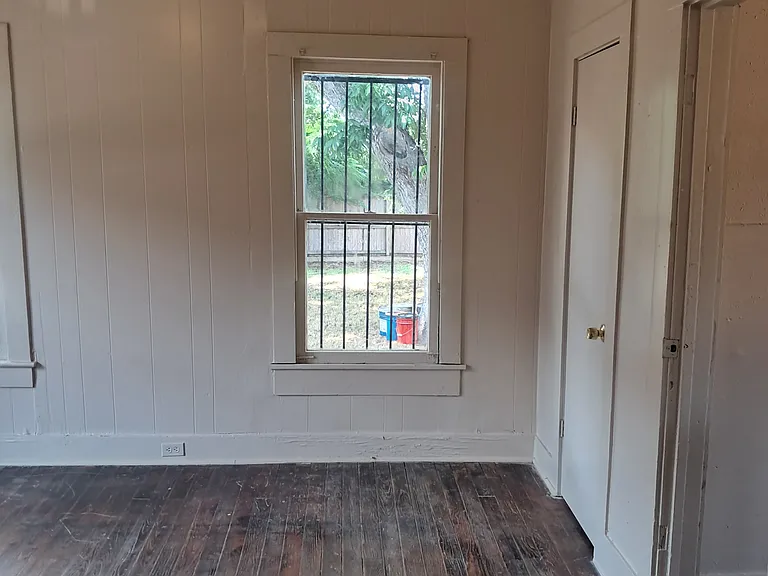 414 Gulf — Photo 11