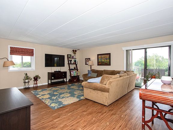 5th image of 1491 Ashland Ave APT 6SE