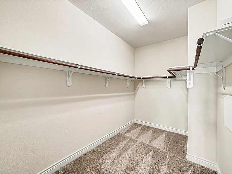 2310 Falcon Brook Dr — Photo 15