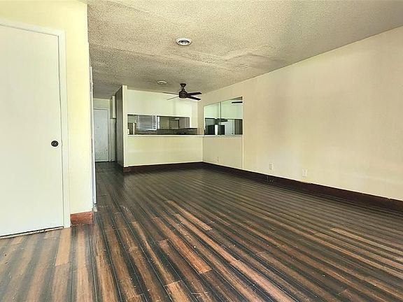 2nd image of 122 N Iowa Ave