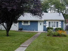 399 Hudson Blvd photo 1