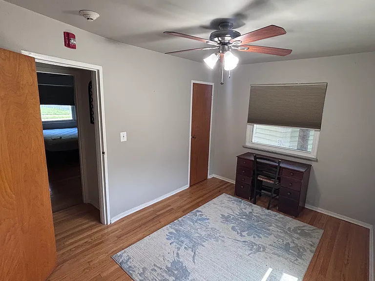 291-301 Riverside Dr #1 — Photo 10