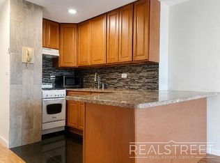 150-38 Union Tpke #3B, Flushing, NY 11367