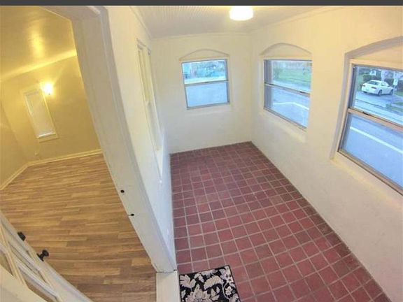 5th image of 1012 11th St #1