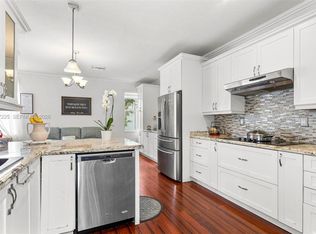 16368 SW 43rd Ter, Miami, FL 33185